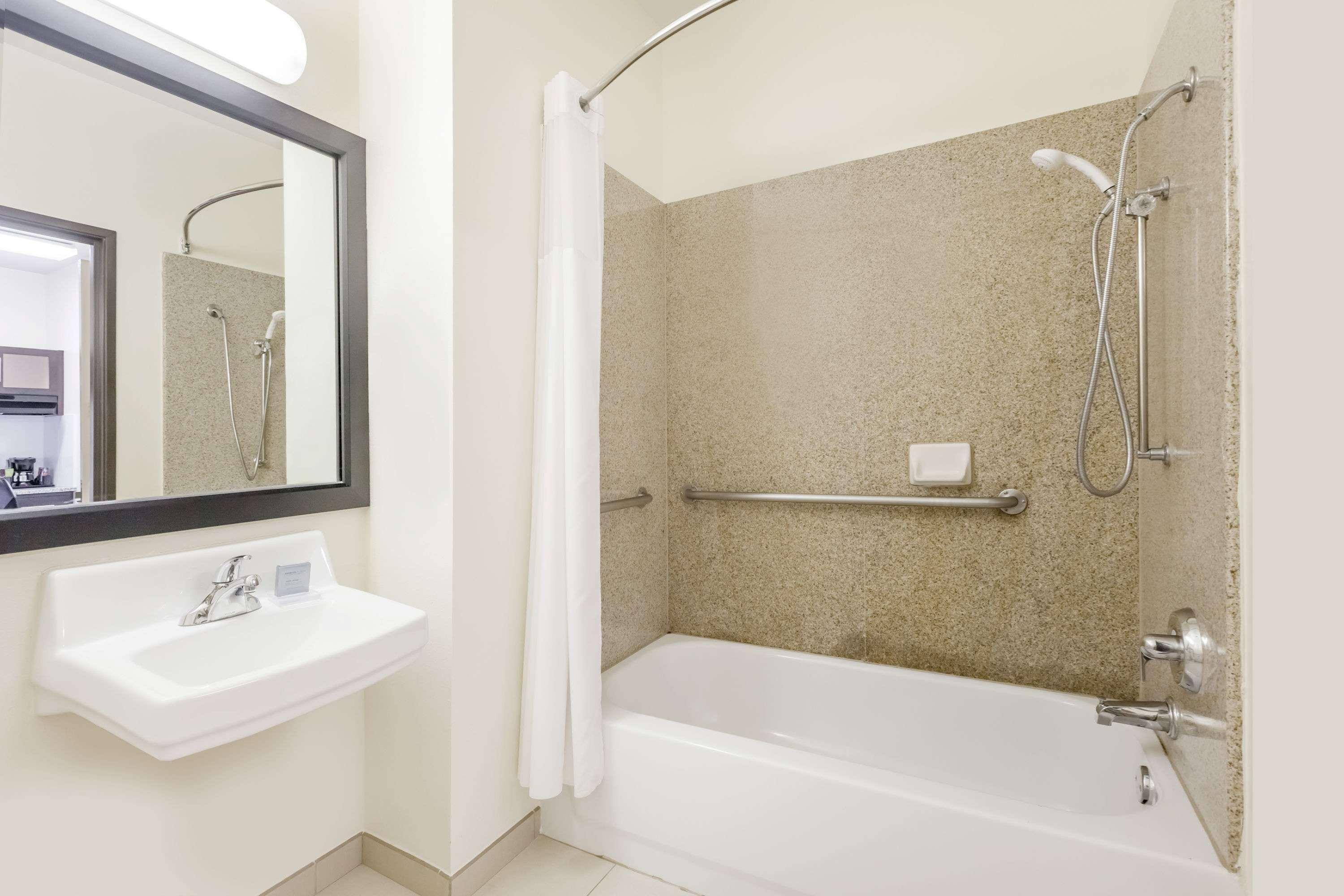 Hawthorn Suites Irving Dfw South Экстерьер фото