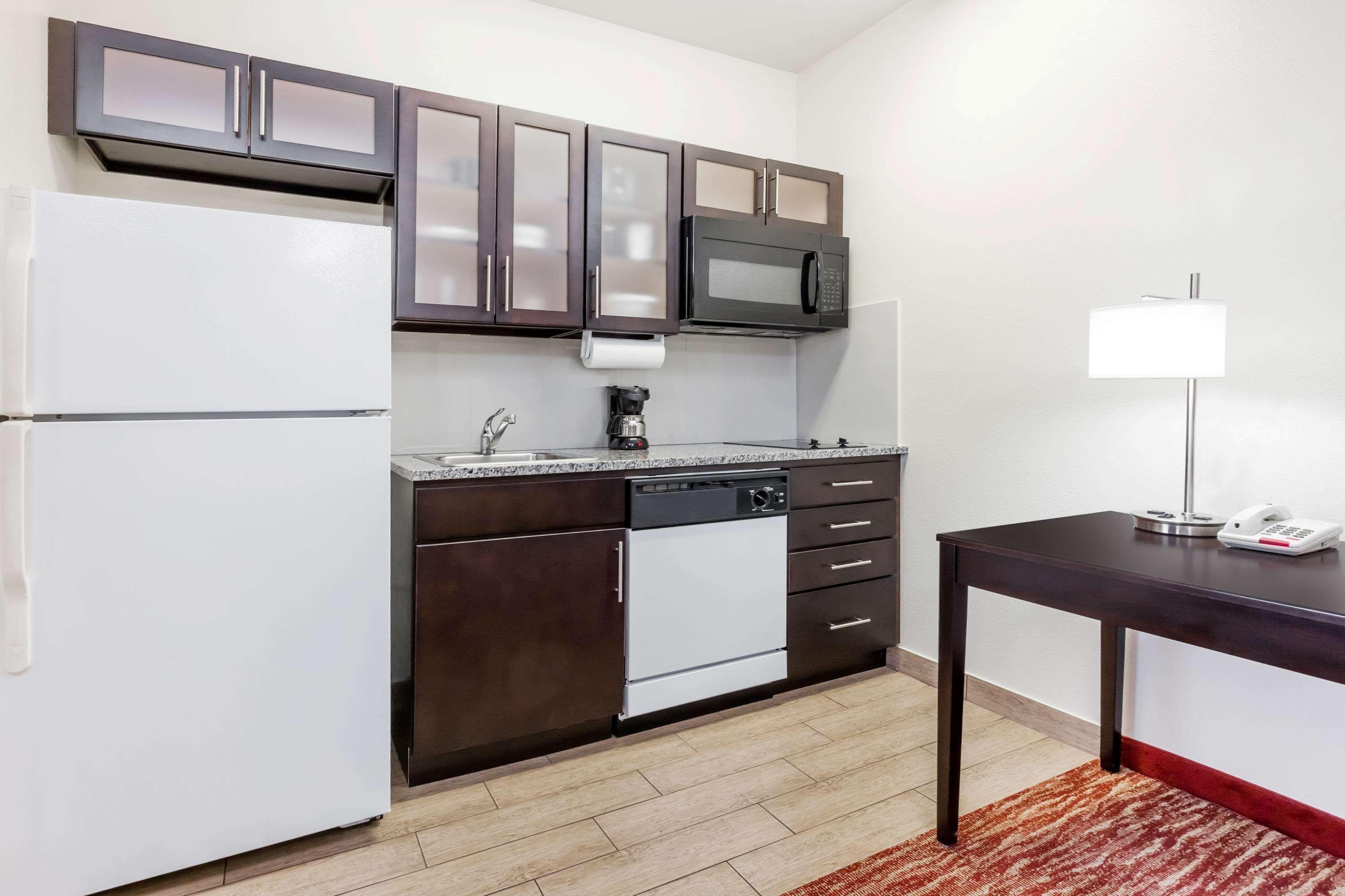 Hawthorn Suites Irving Dfw South Экстерьер фото